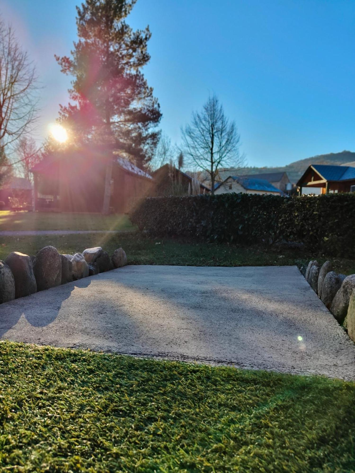 Chalets De La Colagne Bourgs sur Colagne エクステリア 写真