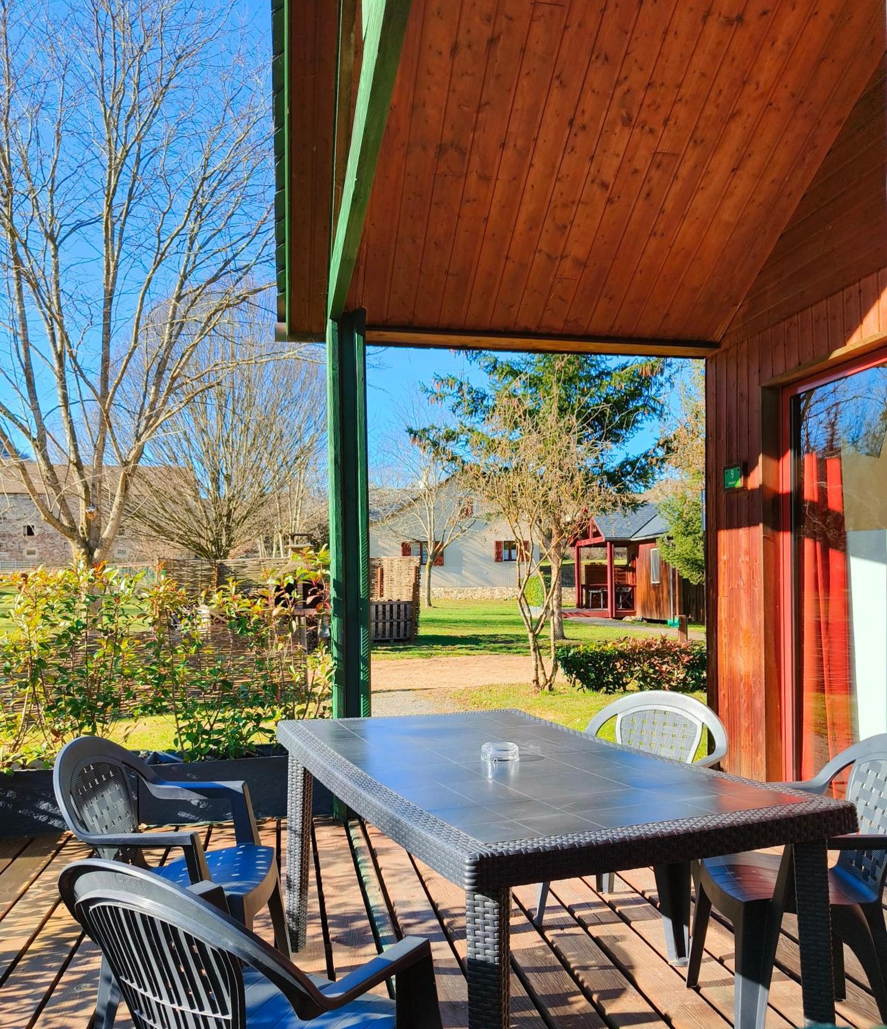 Chalets De La Colagne Bourgs sur Colagne エクステリア 写真